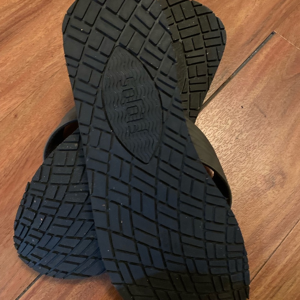 Flojos Flip Flops - Picture 2 of 3